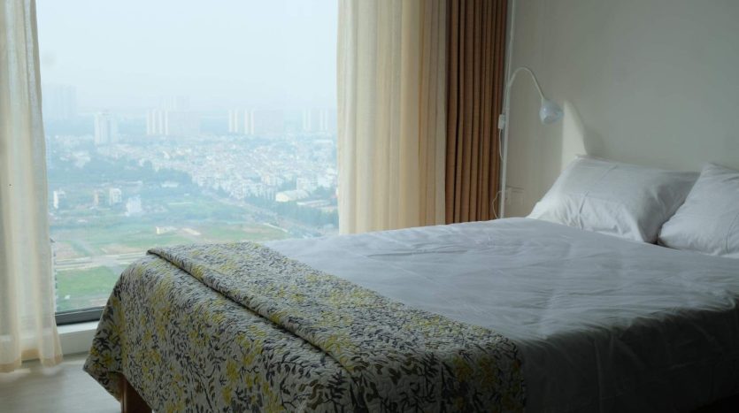 Spacious and chill bedroom